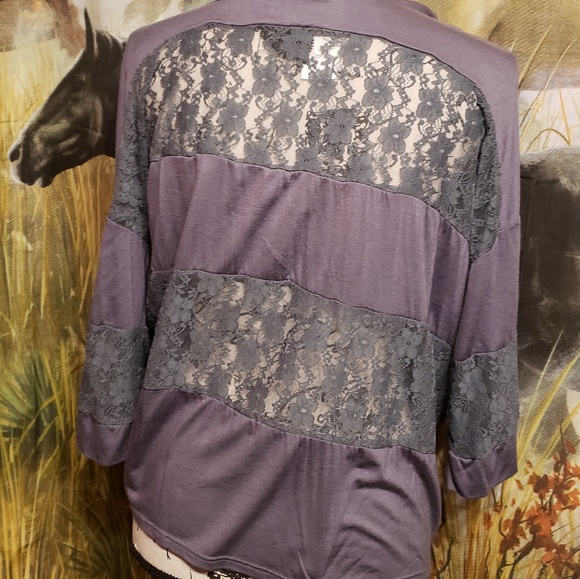 💛2/$20💛NWT, Pretty charcoal and lace top - Picture 2 of 4